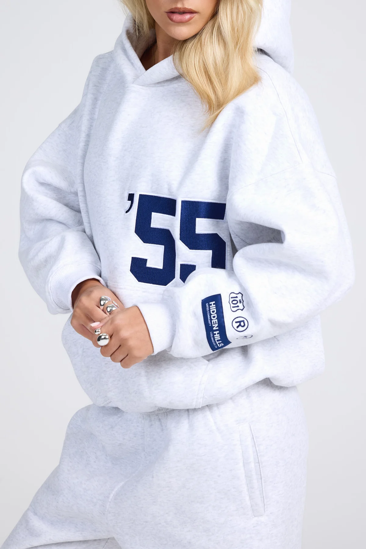 '55 EMBROIDERY HOODIE LIGHT GRAY