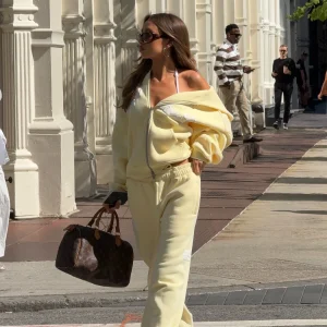 GATED COMMUNITY STRAIGHT LEG SWEATPANTS BUTTER YELLOW