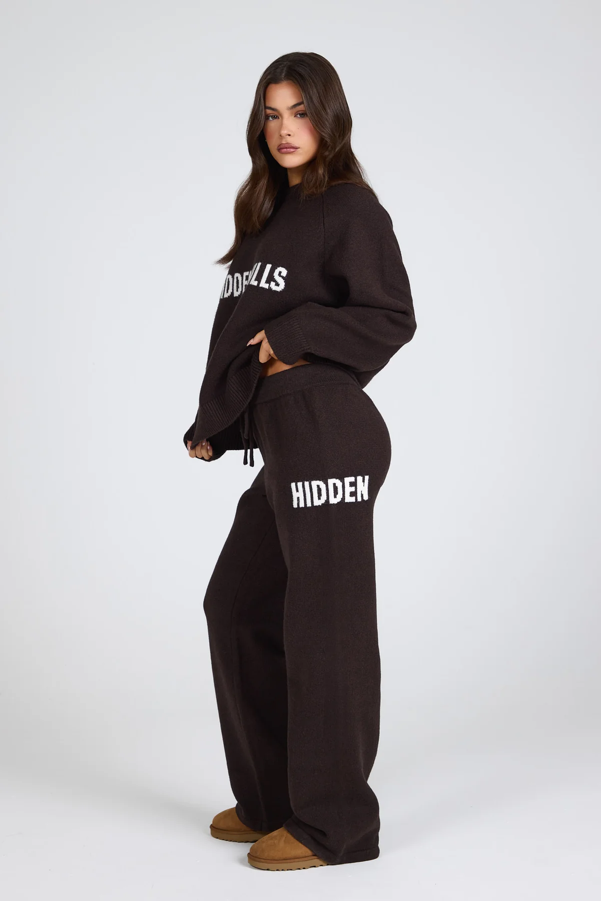 KNIT SWEATPANTS DARK BROWN