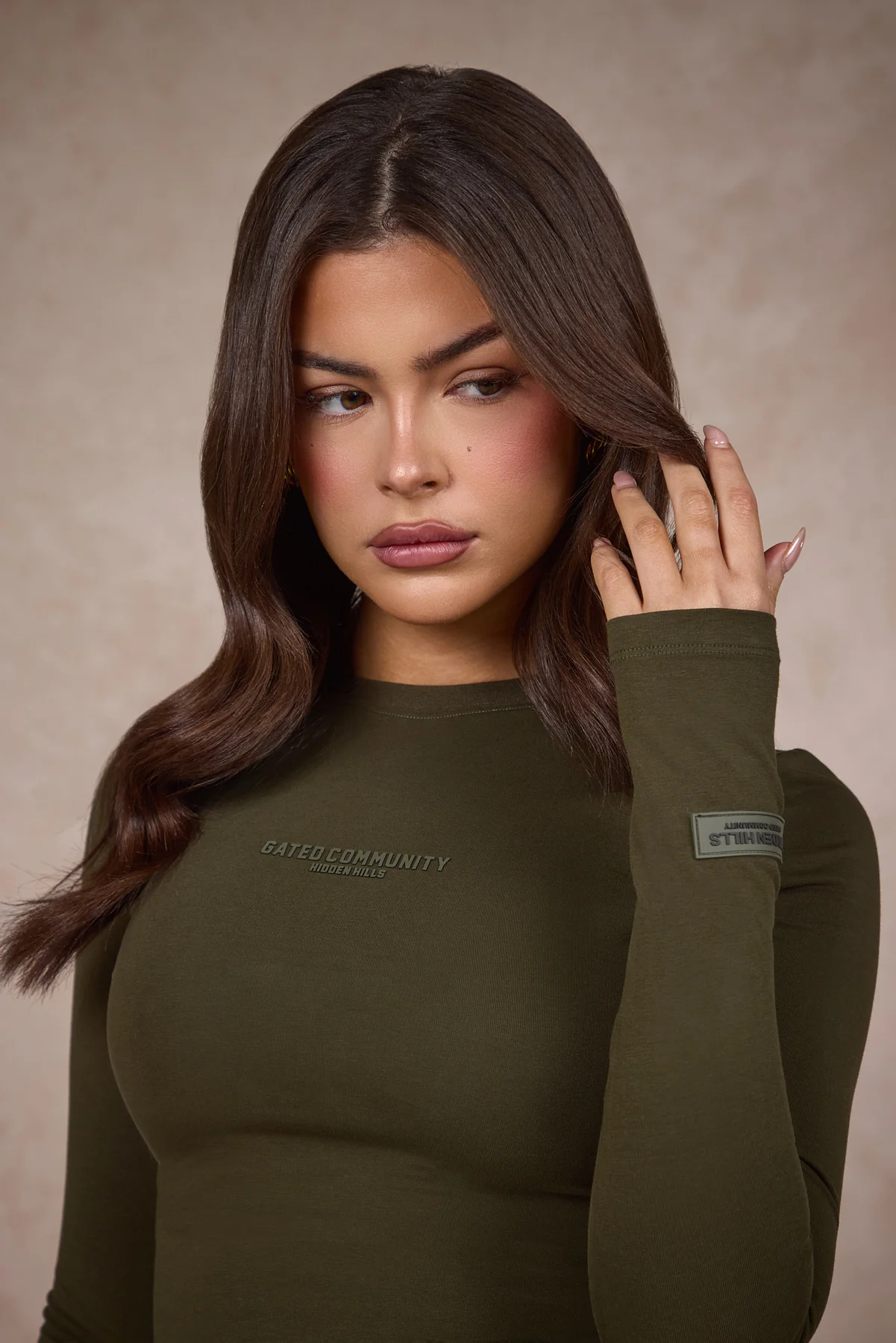 BASICS LONGSLEEVE TOP OLIVE