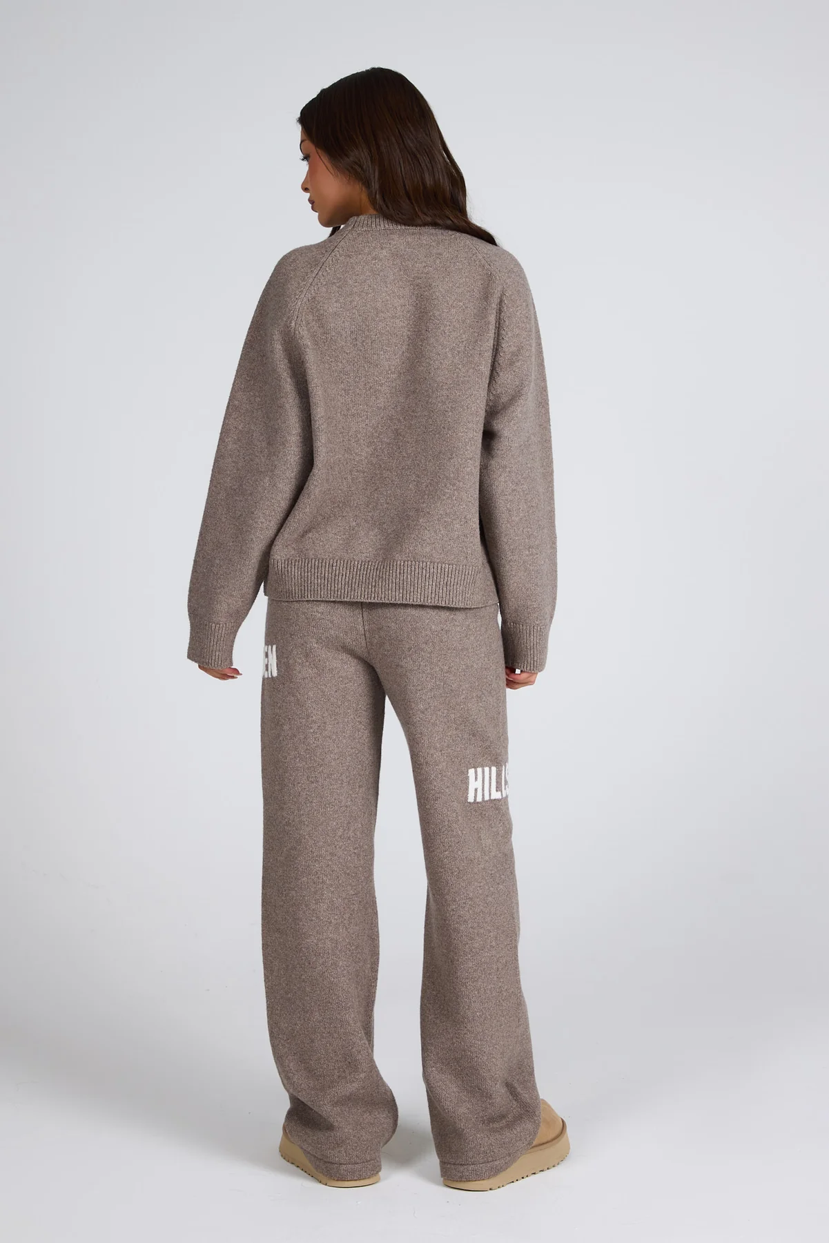 KNIT SWEATPANTS TAUPE V2