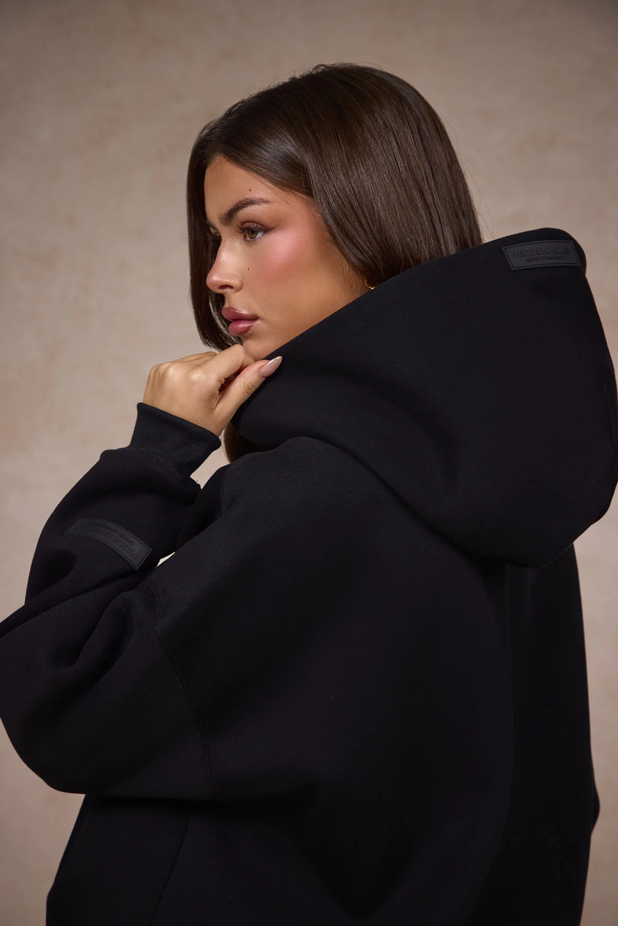 BASICS HOODIE BLACK