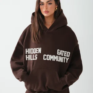 GATED COMMUNITY HOODIE DARK BROWN
