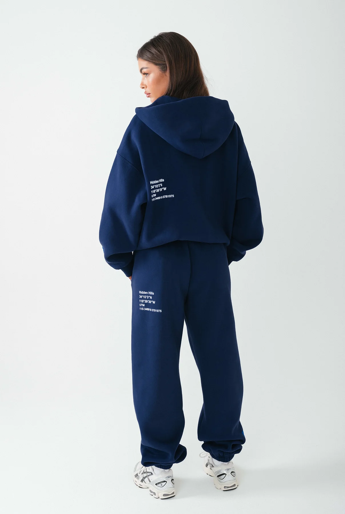 LABEL CUFFED SWEATPANTS NAVY
