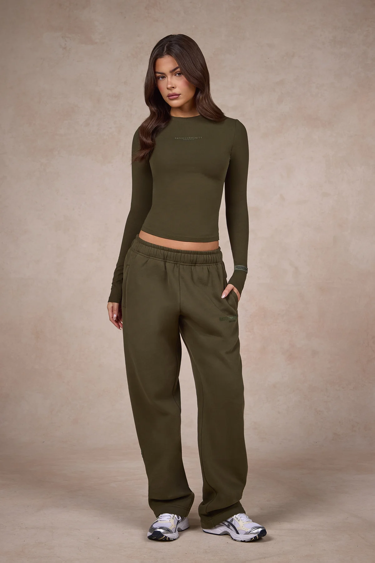 BASICS LONGSLEEVE TOP OLIVE