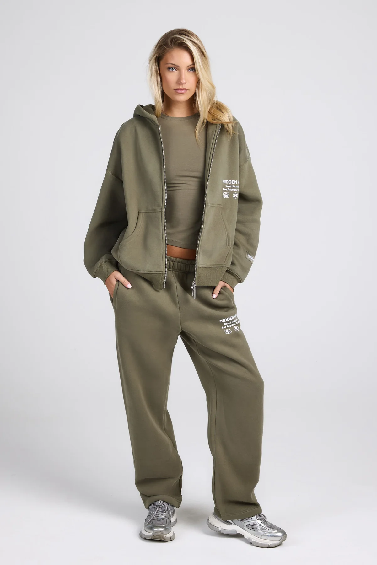 LABEL ZIP HOODIE SAGE