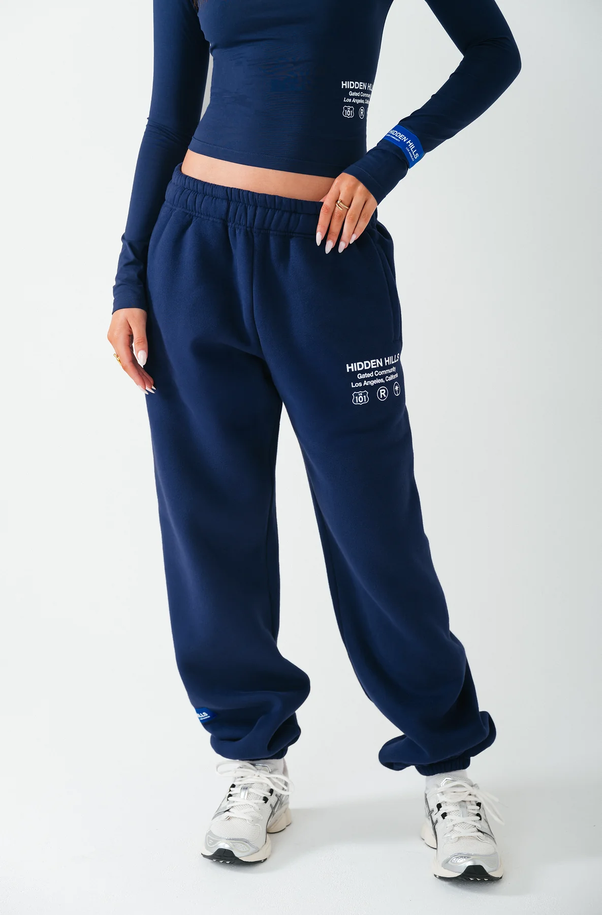 LABEL CUFFED SWEATPANTS NAVY