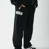 GATED COMMUNITY STRAIGHT LEG SWEATPANTS BLACK