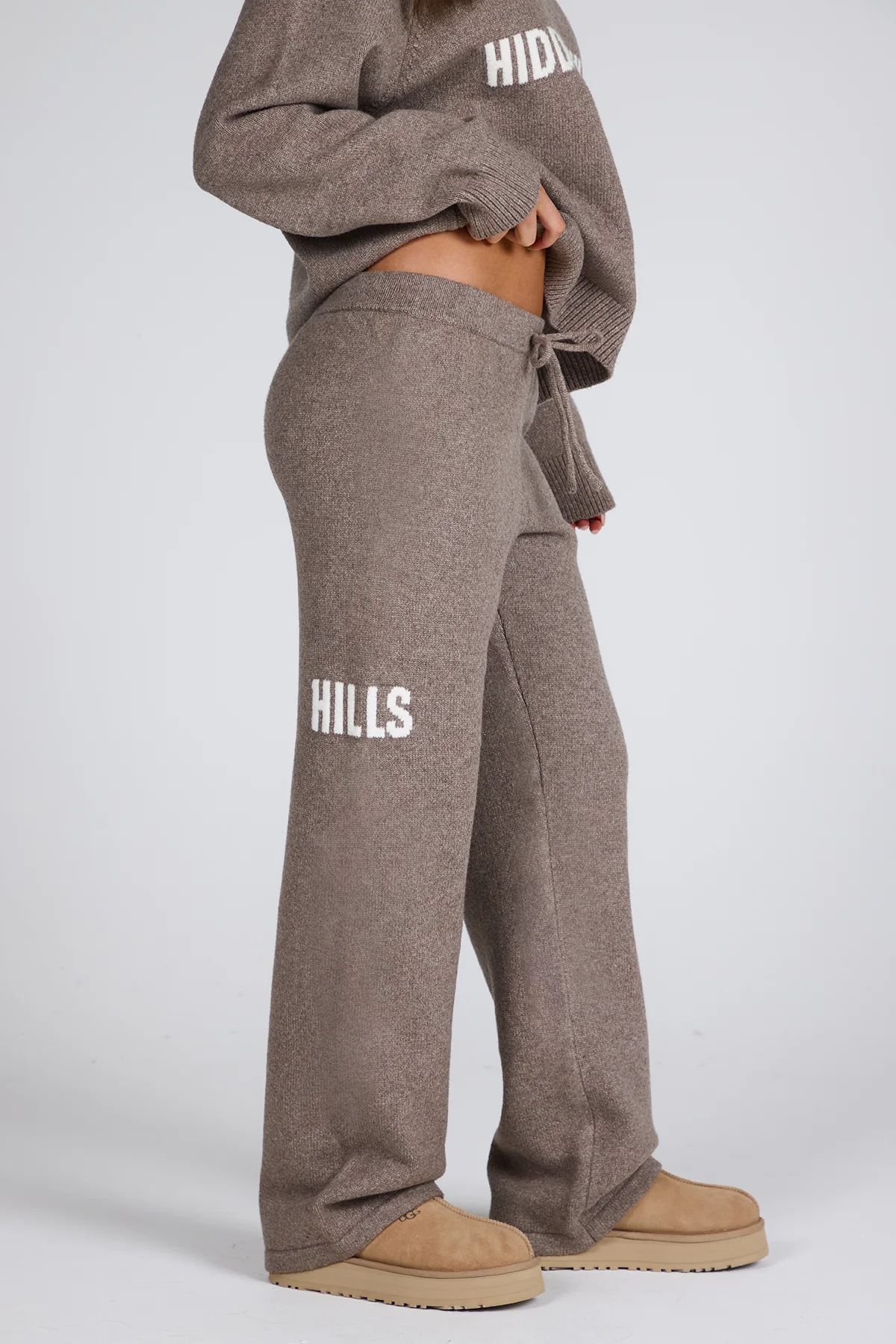 KNIT SWEATPANTS TAUPE V2